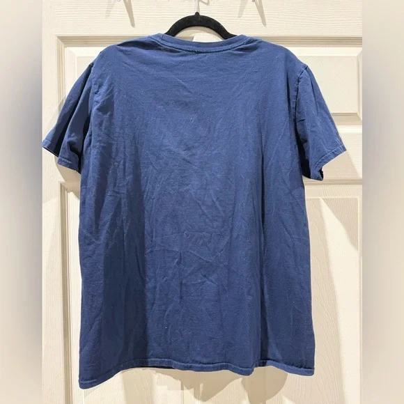 Vibrant Navy Tee with Bold Graphic - Picture 6 of 7